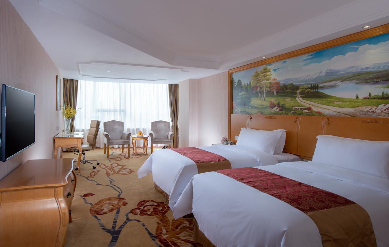 Vienna International Hotel Shanghai Hengshan Road Xangai Exterior foto